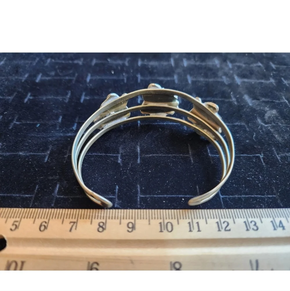 Vintage Old Pawn Native American Sterling Silver/Turquoise Cuff Bracelet